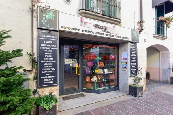 negozio in vendita a Seregno