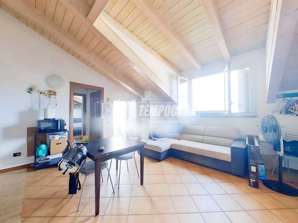 appartamento in vendita a Seregno