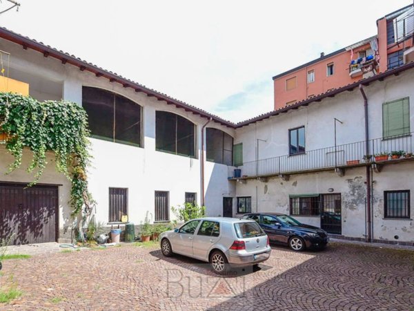 casa indipendente in vendita a Seregno