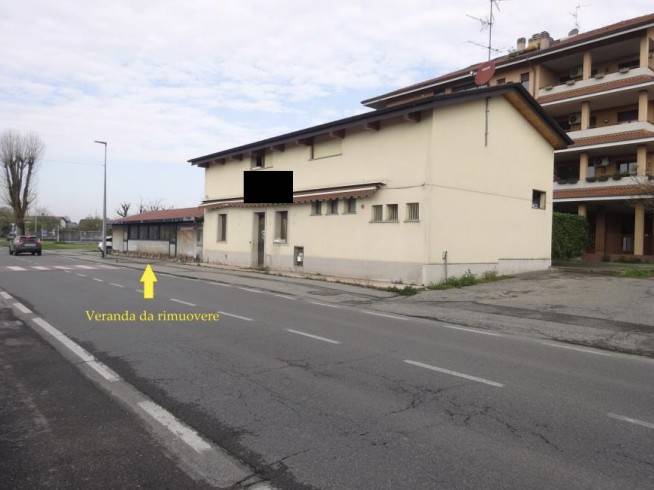 negozio in vendita a Seregno