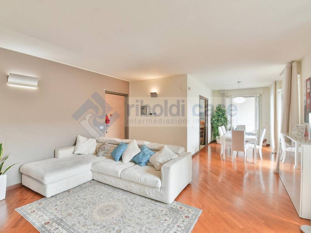 appartamento in vendita a Seregno