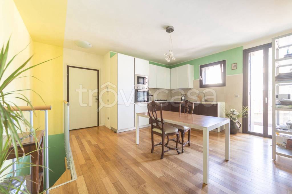 appartamento in vendita a Seregno