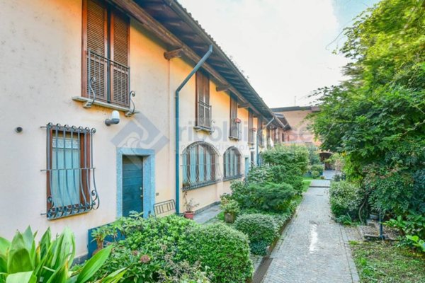 casa indipendente in vendita a Seregno