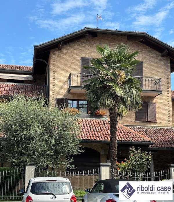 appartamento in vendita a Seregno
