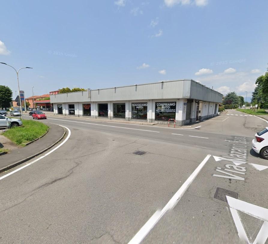 locale commerciale in vendita a Seregno