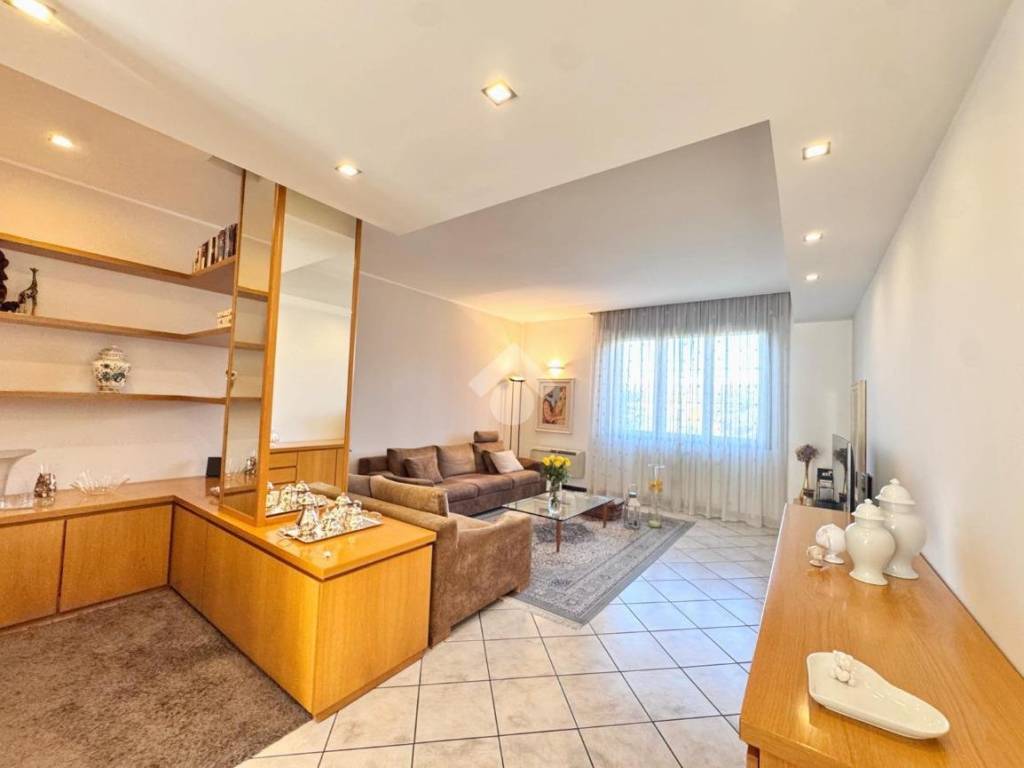 appartamento in vendita a Seregno