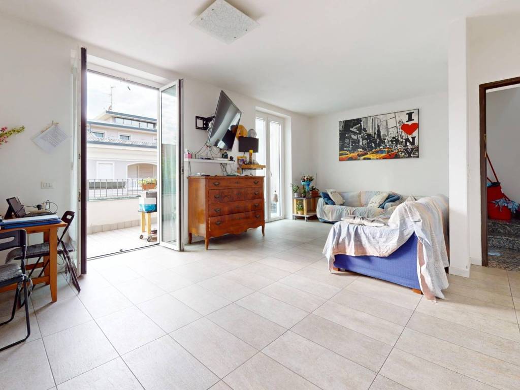 casa indipendente in vendita a Seregno