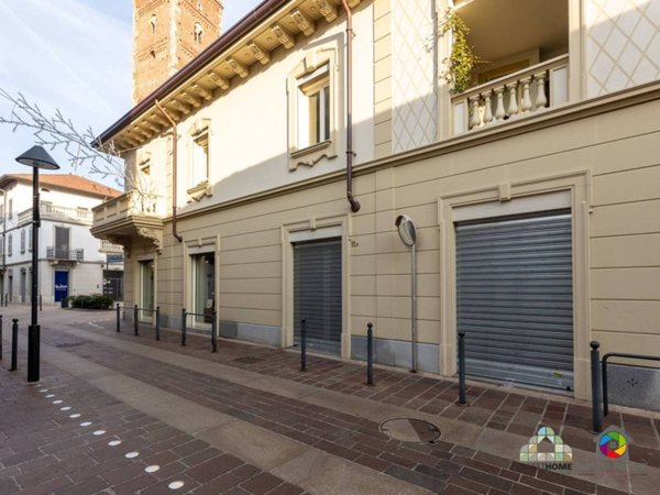negozio in vendita a Seregno