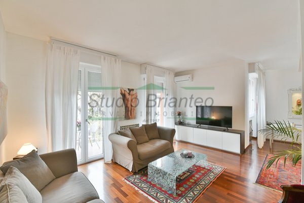 appartamento in vendita a Seregno