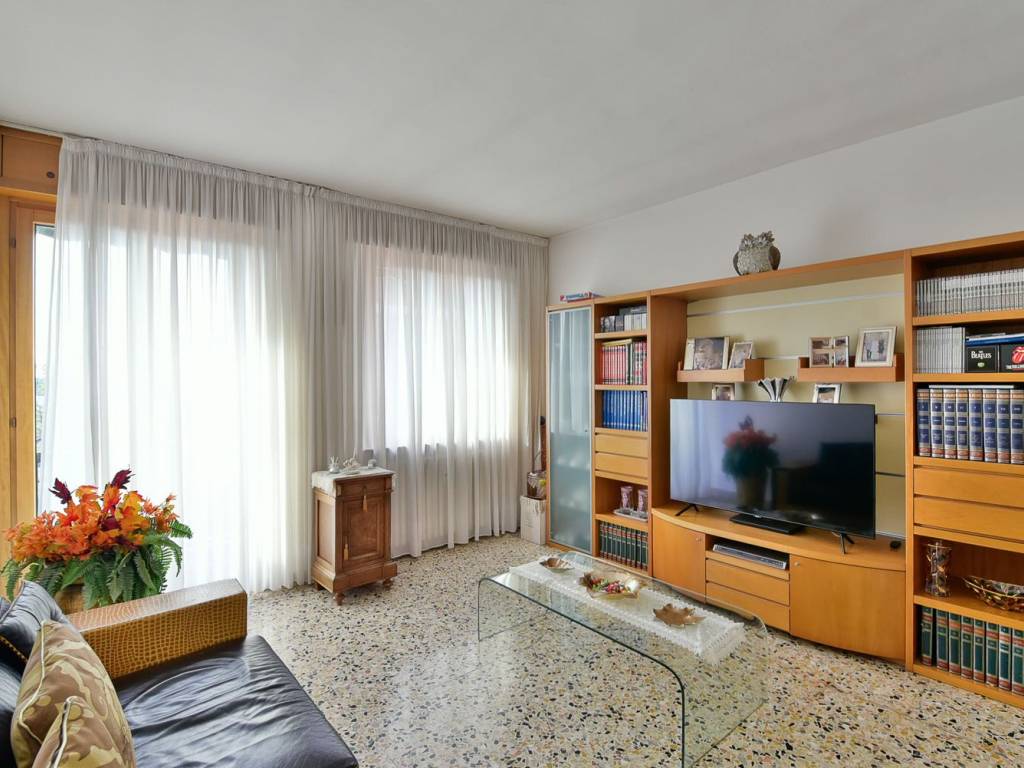 appartamento in vendita a Seregno