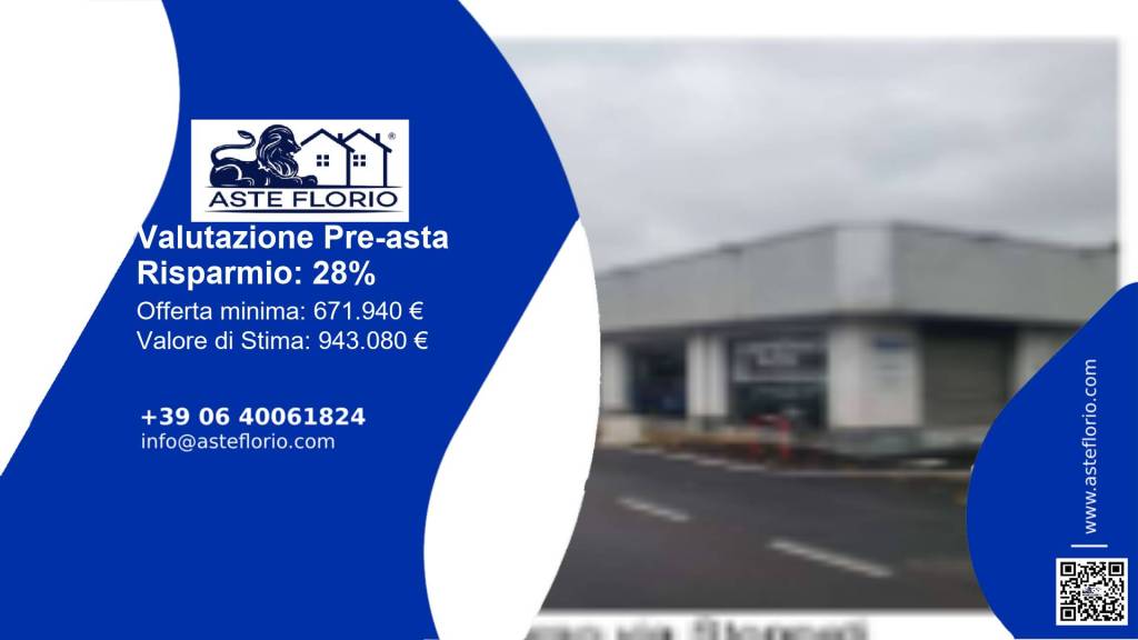 locale commerciale in vendita a Seregno