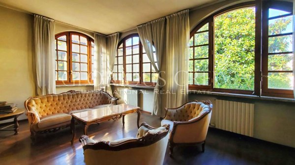 casa indipendente in vendita a Seregno