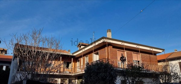 casa indipendente in vendita a Seregno