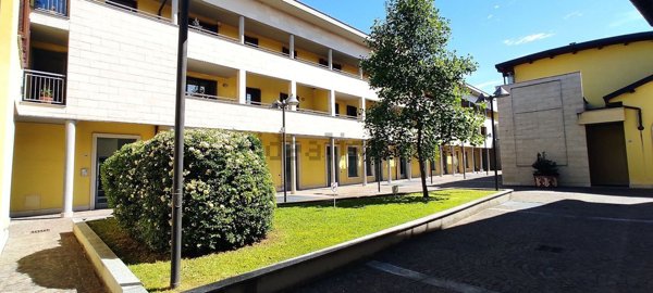 casa semindipendente in vendita a Seregno