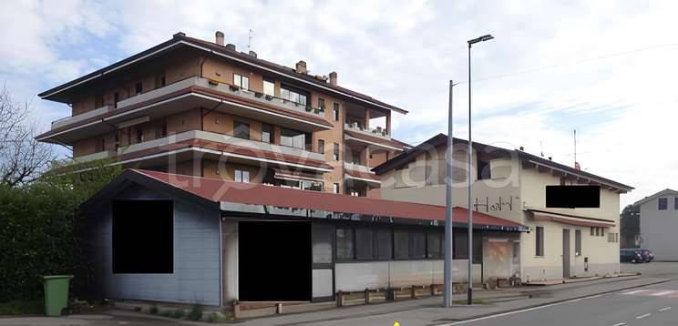 negozio in vendita a Seregno