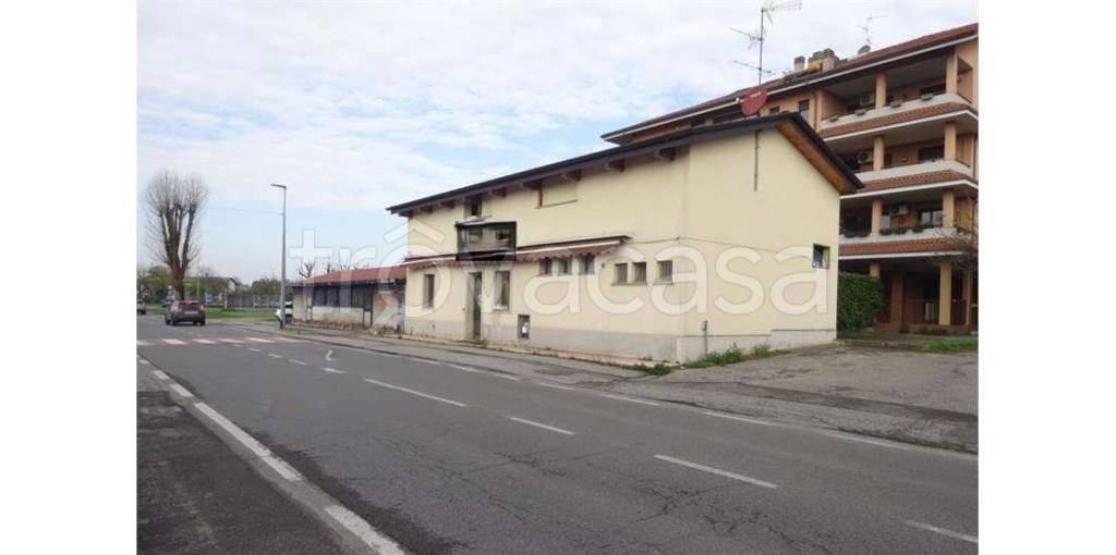 negozio in vendita a Seregno