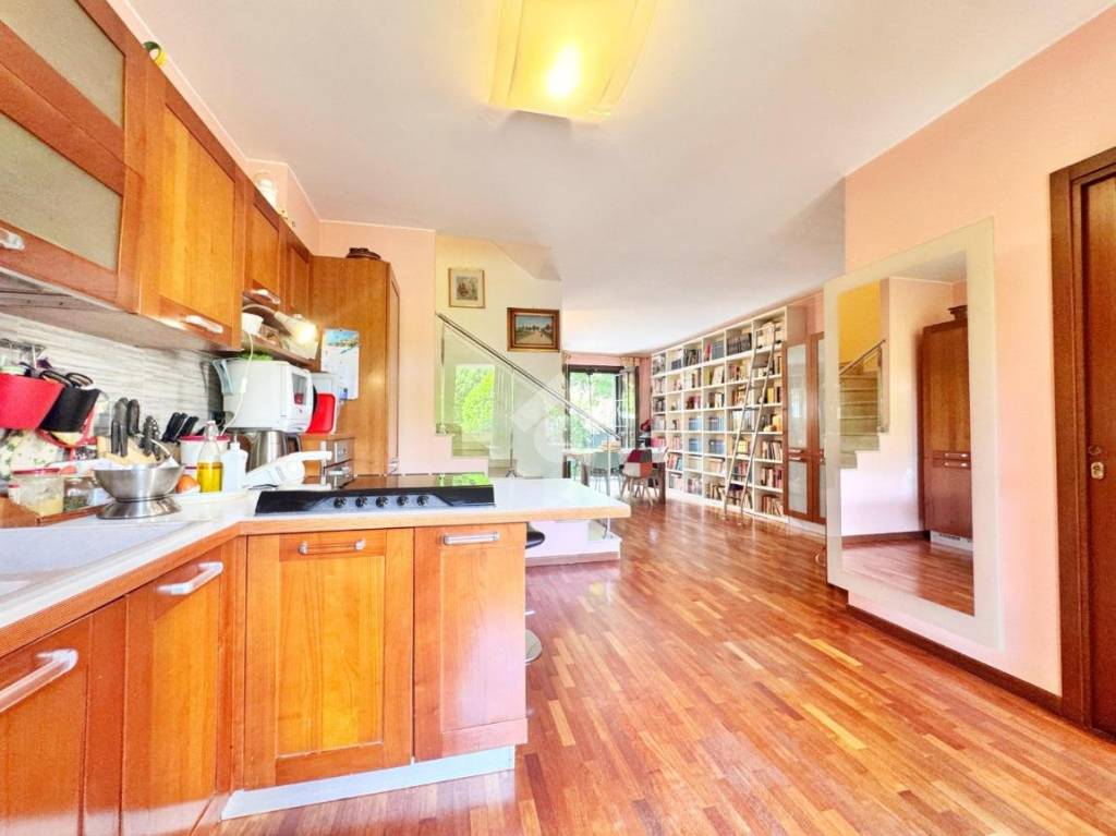 appartamento in vendita a Seregno