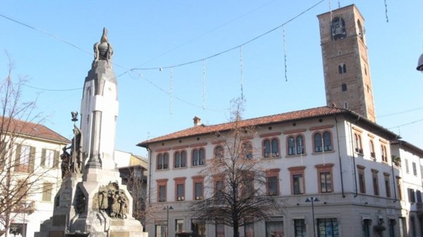 appartamento in vendita a Seregno