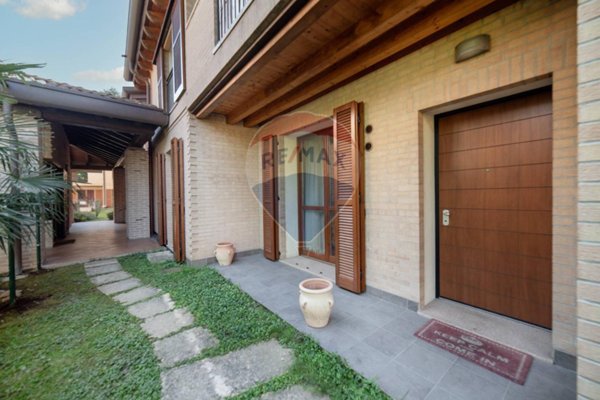 appartamento in vendita a Seregno