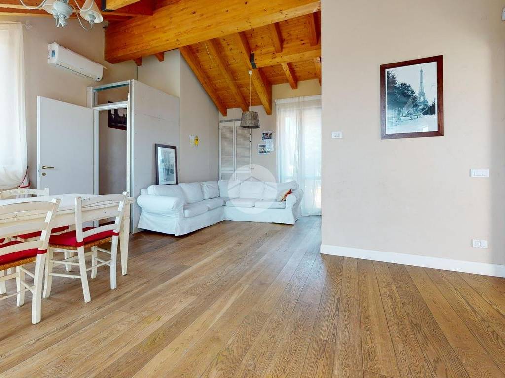 appartamento in vendita a Seregno