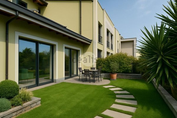 casa semindipendente in vendita a Seregno