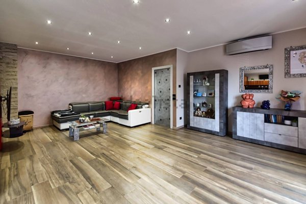 appartamento in vendita a Seregno