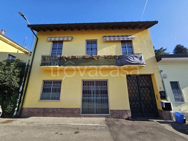casa indipendente in vendita a Seregno