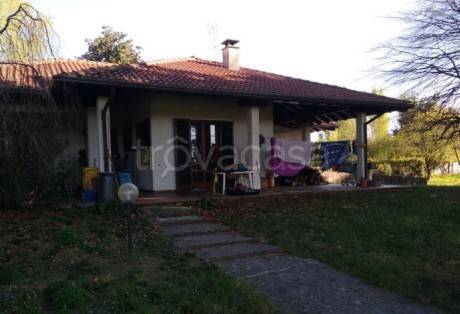 casa indipendente in vendita a Seregno