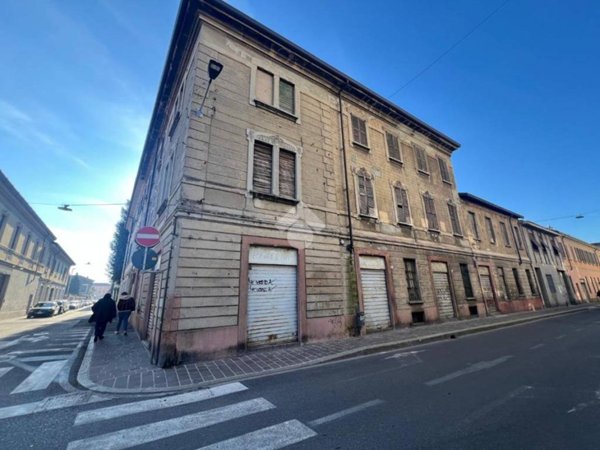 intera palazzina in vendita a Seregno