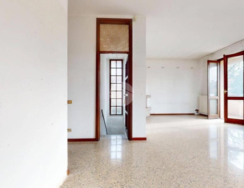 casa indipendente in vendita a Seregno