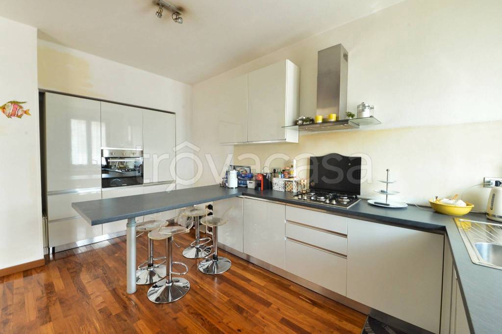 appartamento in vendita a Seregno