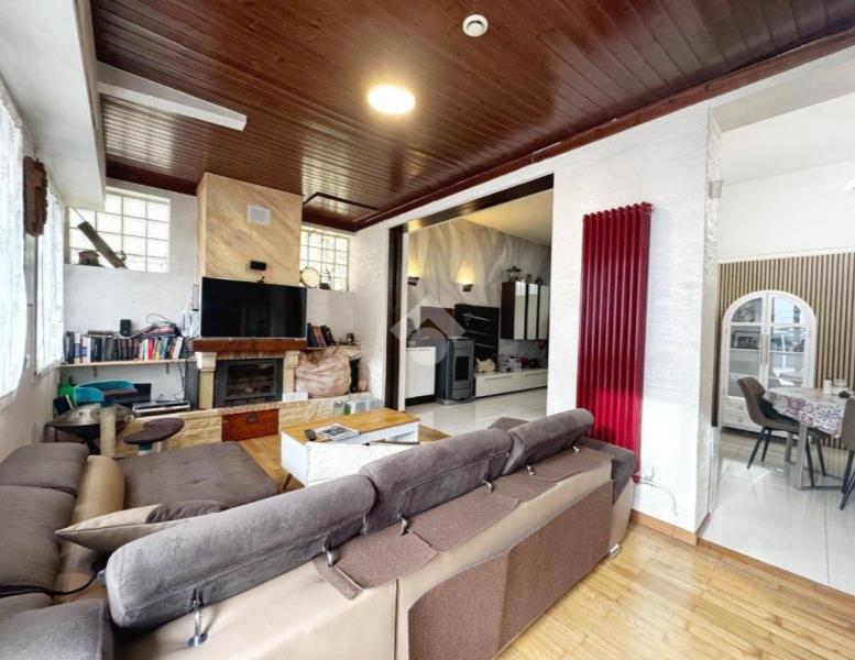 casa indipendente in vendita a Seregno
