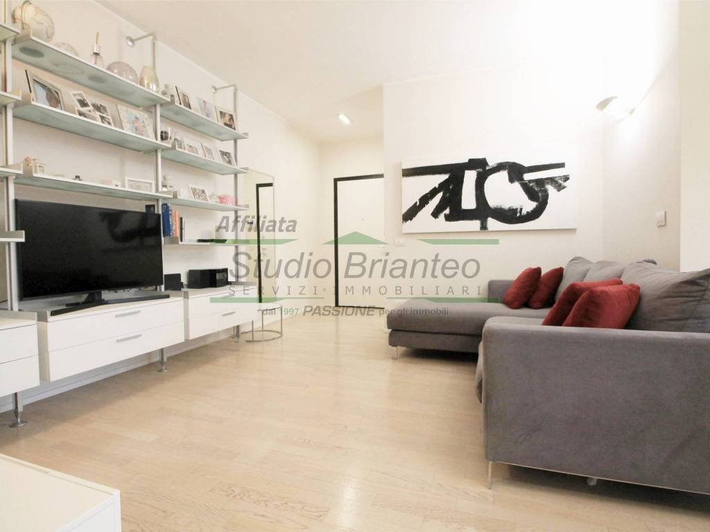 appartamento in vendita a Seregno