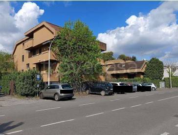 appartamento in vendita a Seregno