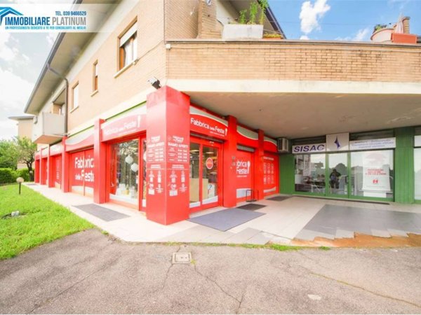 negozio in vendita a Seregno