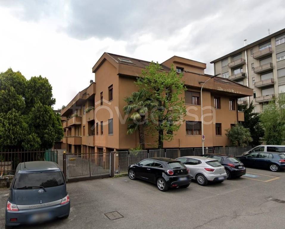 appartamento in vendita a Seregno
