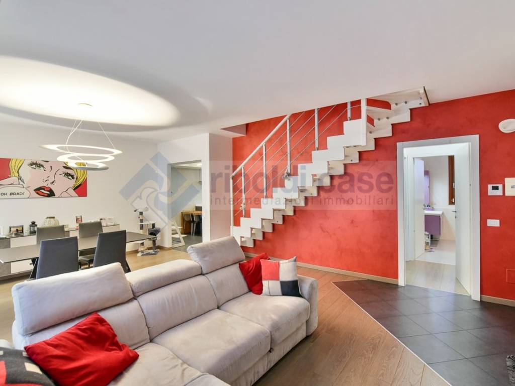 appartamento in vendita a Seregno