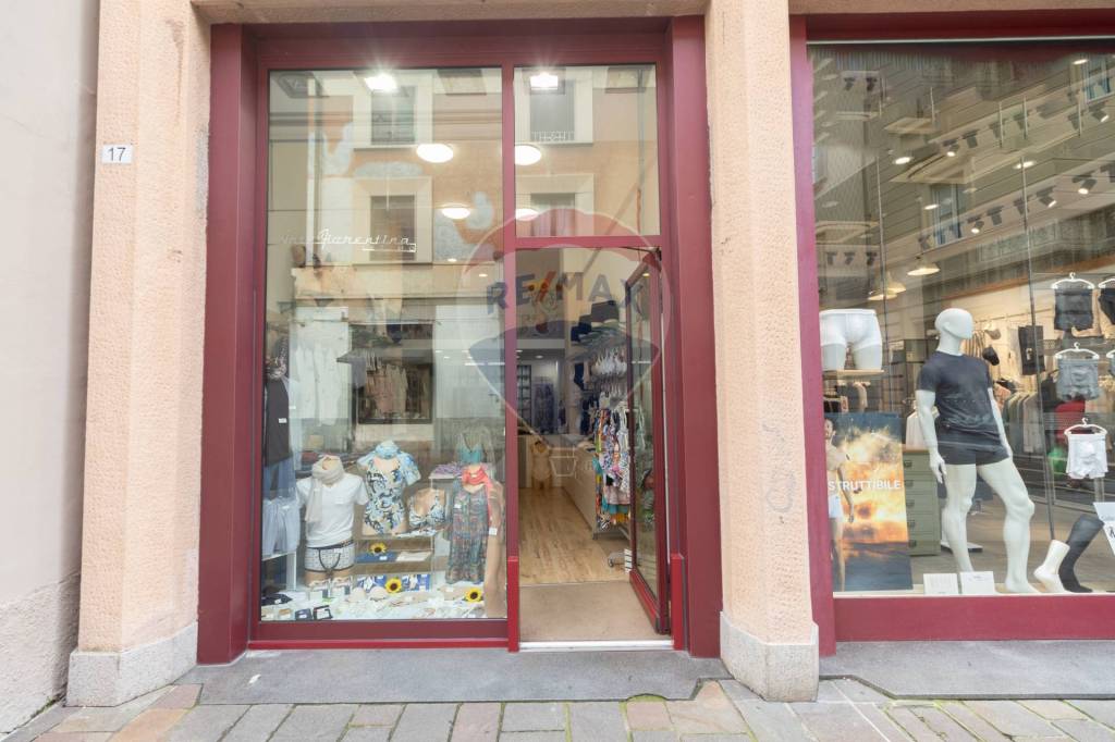 negozio in vendita a Seregno