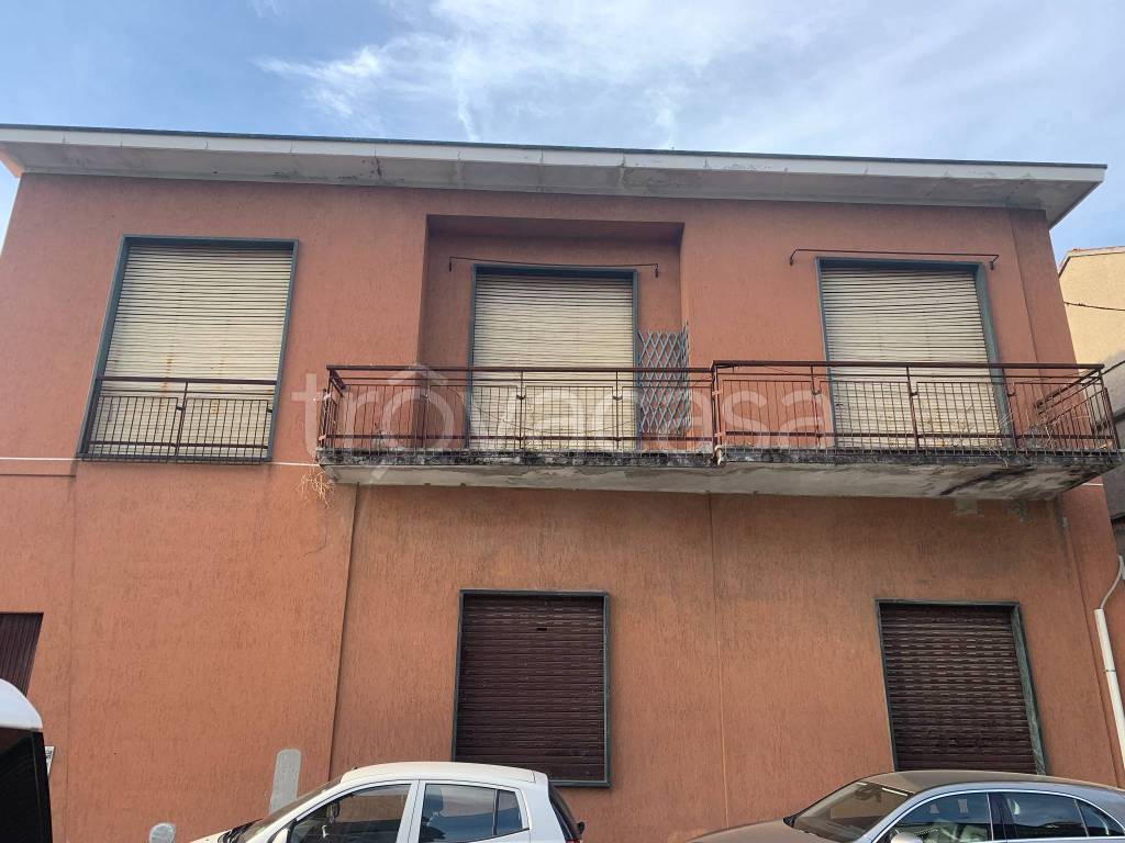 casa indipendente in vendita a Seregno