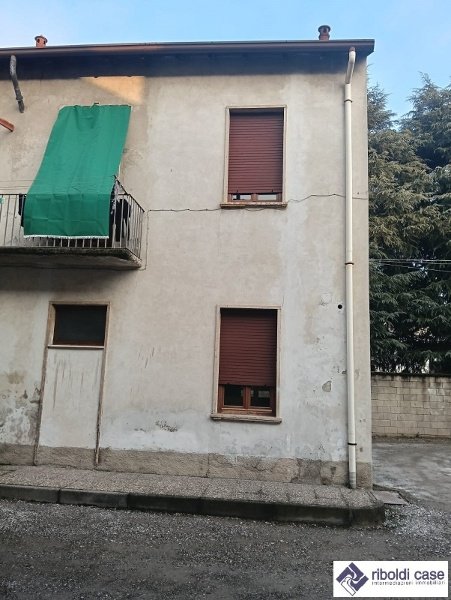 casa indipendente in vendita a Seregno
