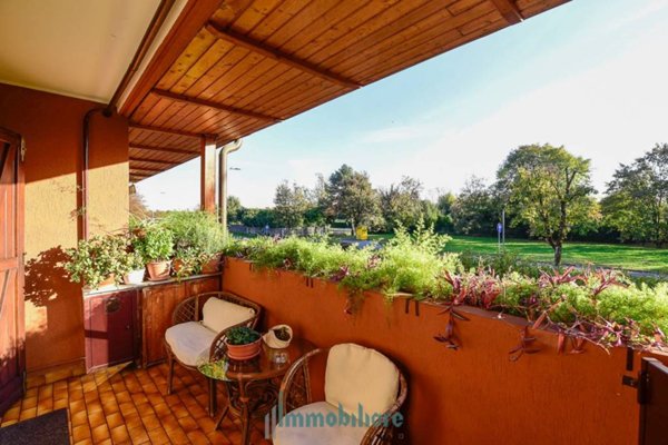 casa indipendente in vendita a Seregno