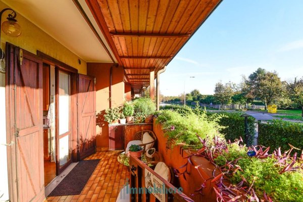 casa indipendente in vendita a Seregno