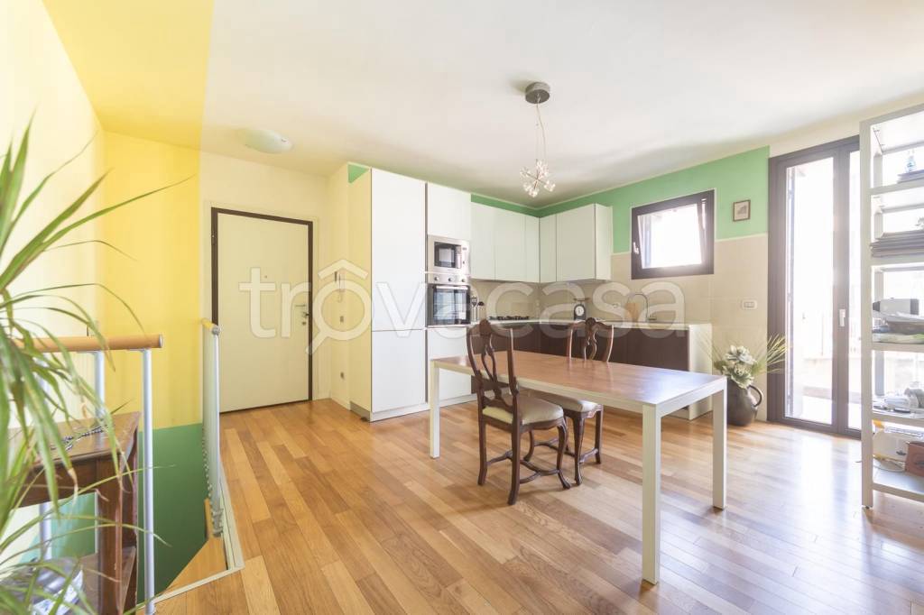 appartamento in vendita a Seregno