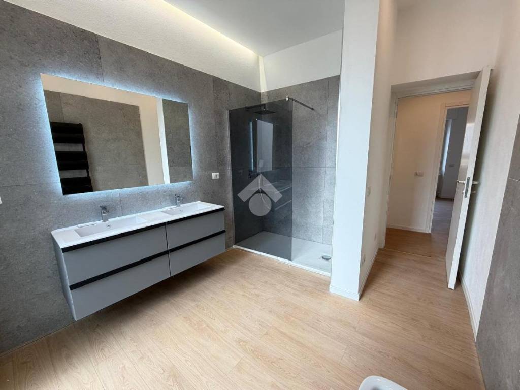 appartamento in vendita a Seregno