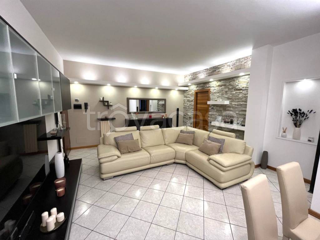 appartamento in vendita a Seregno