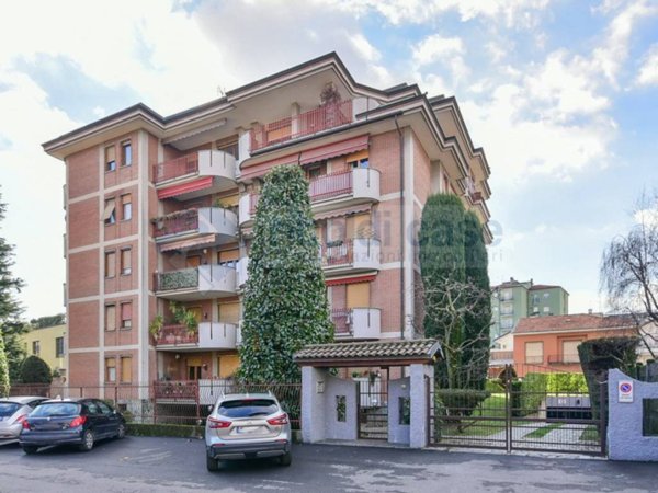 appartamento in vendita a Seregno