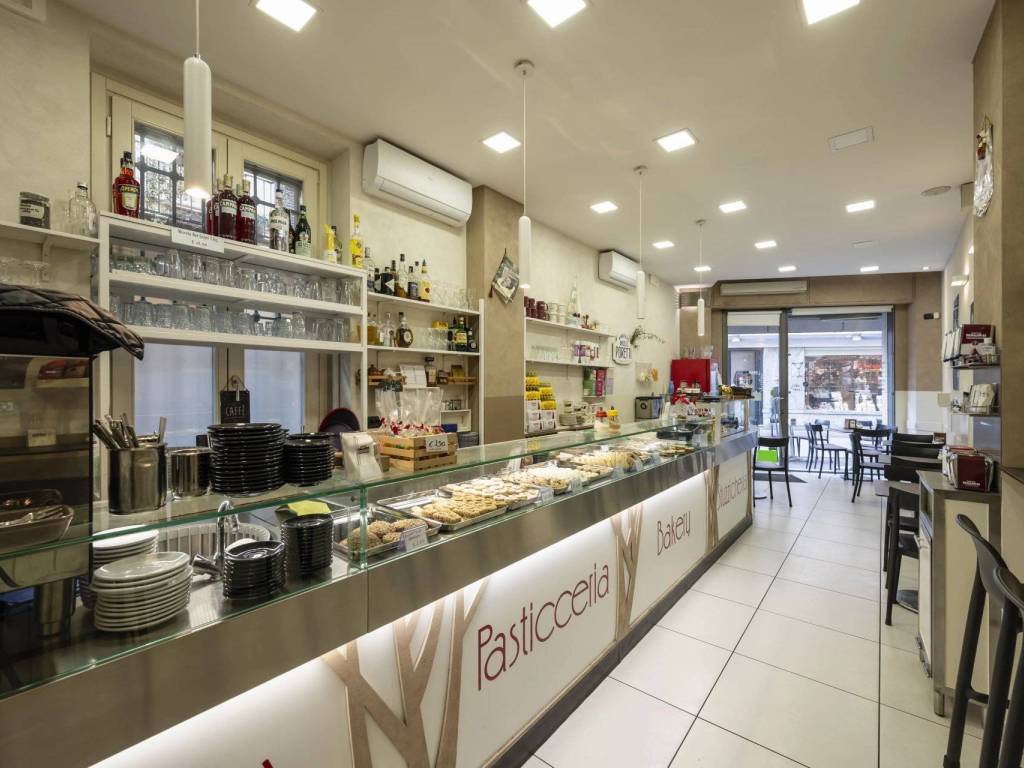 negozio in vendita a Seregno