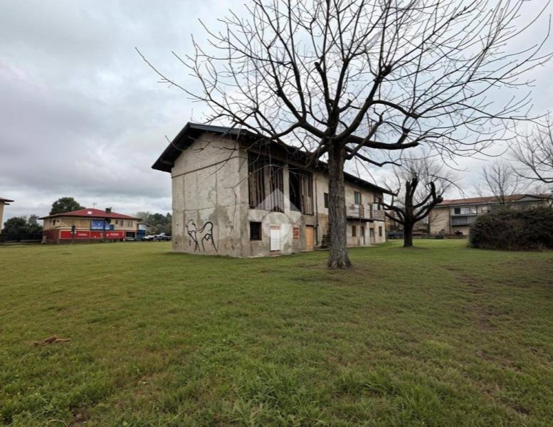 casa indipendente in vendita a Seregno