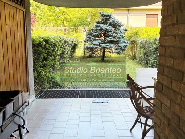 casa indipendente in vendita a Seregno