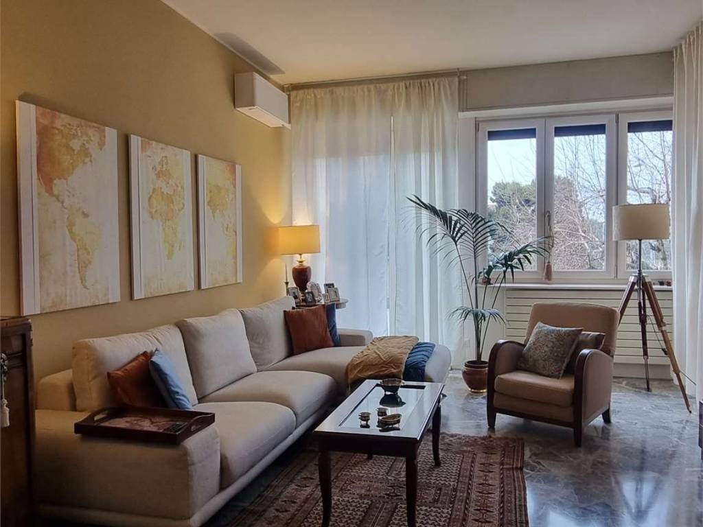 appartamento in vendita a Seregno